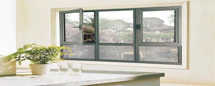 回南天屋里潮湿怎么办？开窗透气or关窗防潮？