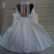 女童時尚白色連衣裙