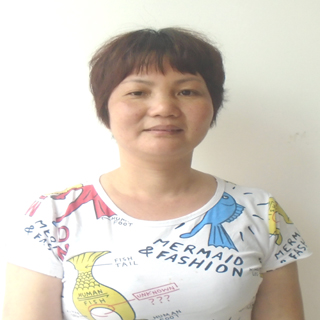 陈阿姨 不住家保姆,小时工 广东人 44岁 5年经验 初中学历 做家务,辅助带孩子,公司做饭