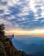 安吉云上草原·灵溪山~浙江自然博物馆~中南百草原一日包车游