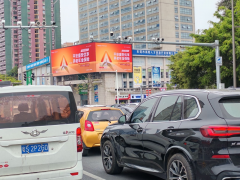 广东东莞三元路丰硕广场屏地标建筑媒体LED屏