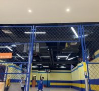 锋卫篮球运动大陆(宁波鄞州万达广场店)