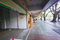 肇庆市端州区端州四路41号院内第6幢首层东边商场东起第3卡商铺