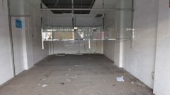 1.肇庆市端州区端州四路41号院内第6幢首层东边商场东起第3卡商铺