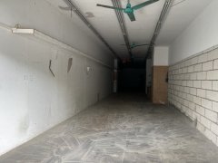 肇庆市端州区建设三路（花园后街）46号商业大厦首层东起第8卡商铺