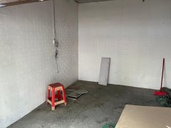 肇庆市草场路100号铺位南起第3-4卡（自编第3卡）